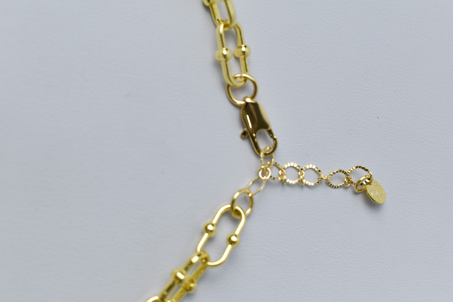 COLLAR TITY