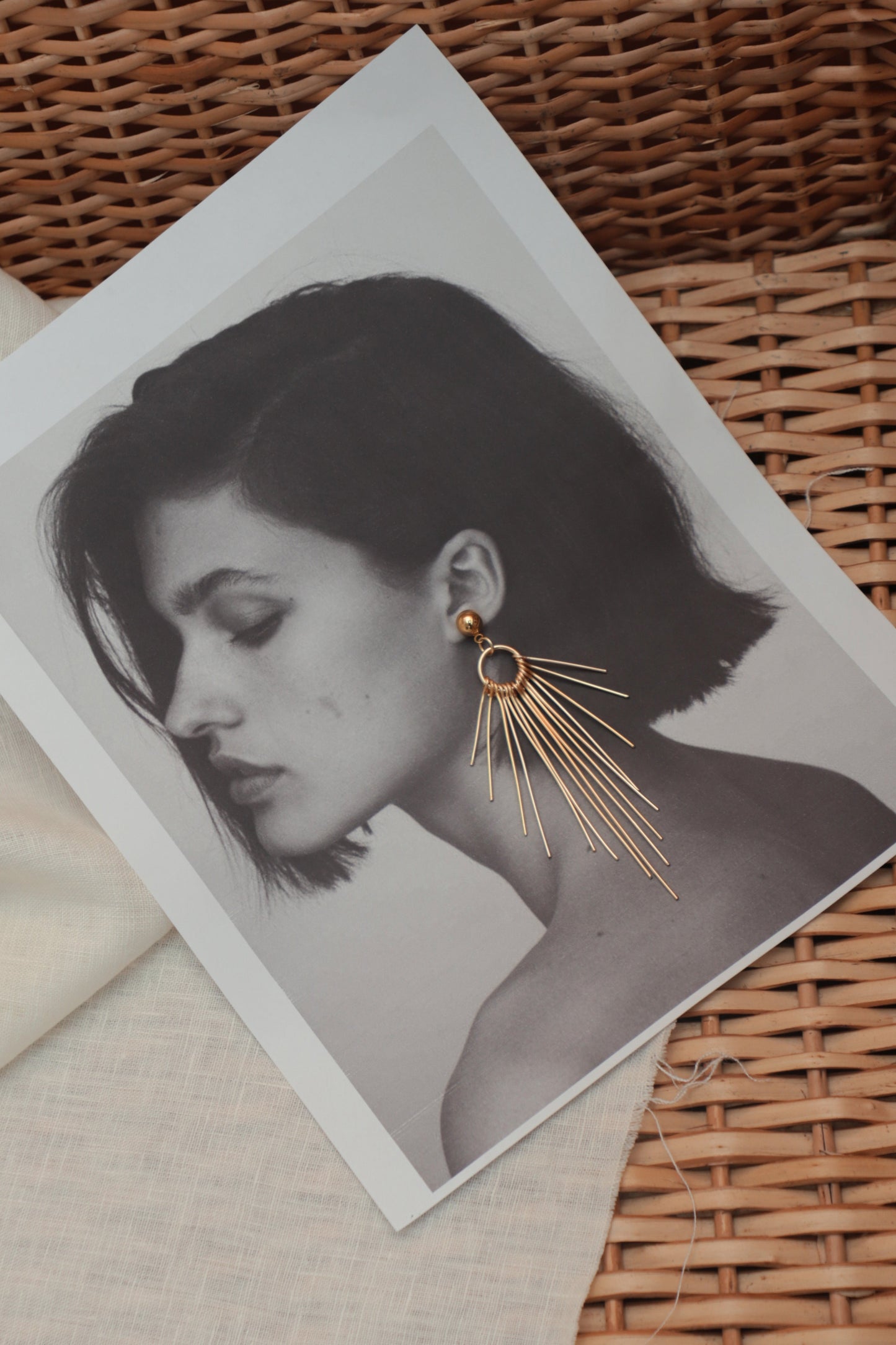 ARETES ALBA